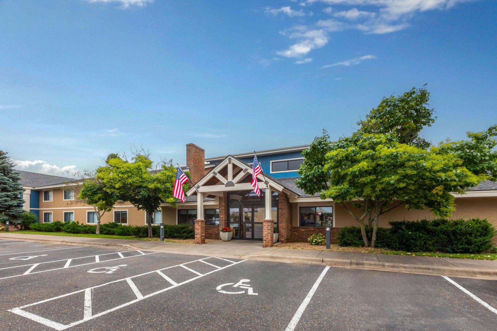 Americinn By Wyndham North Branch Exterior photo