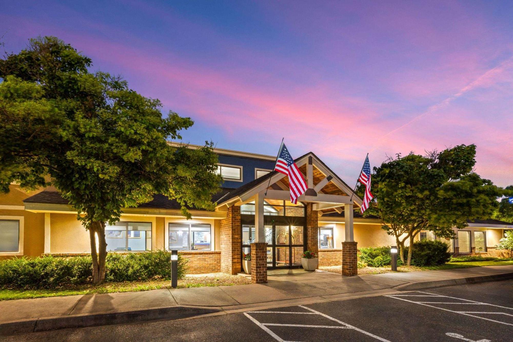 Americinn By Wyndham North Branch Exterior photo