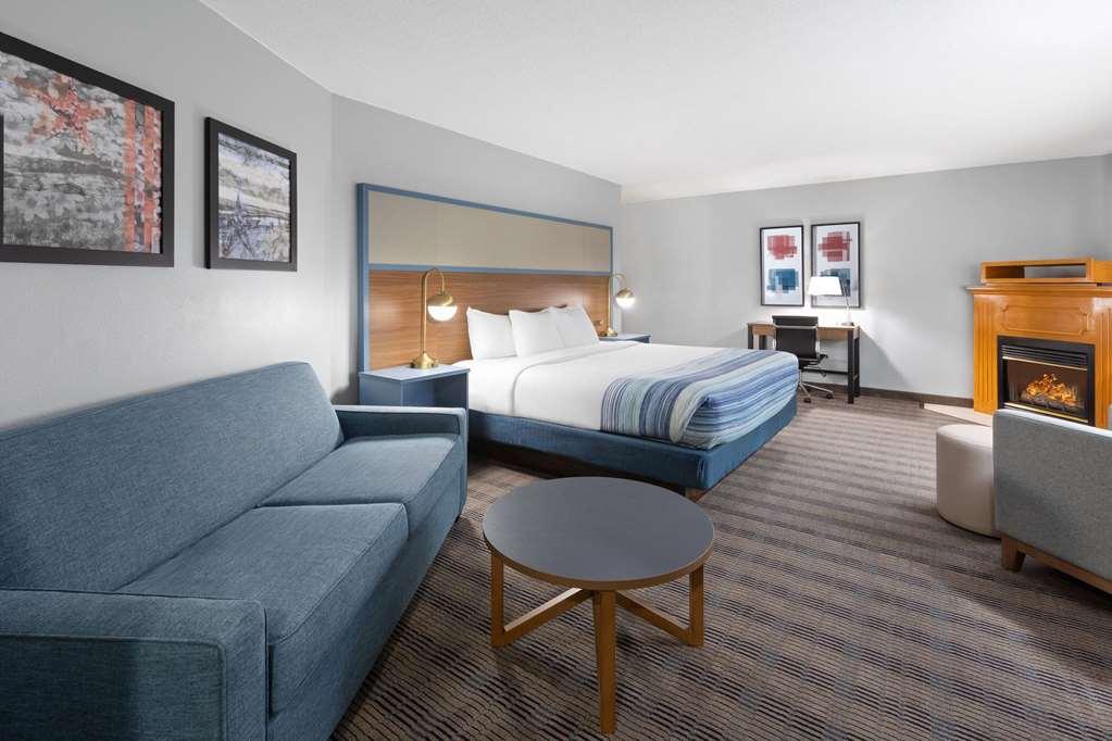 Americinn By Wyndham North Branch Room photo